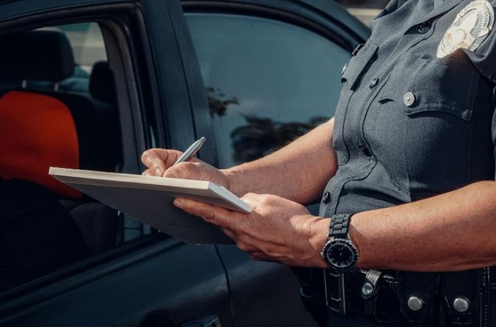 How Does a Traffic Ticket Affect My Commercial Driver’s License